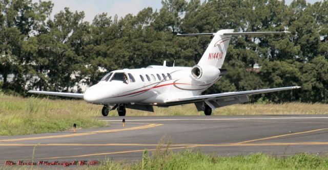 Cessna Citation CJ1 (N144YD) - Landing MRPV!