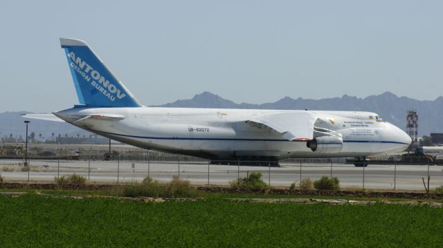 Antonov An-124 Ruslan (UR-82072)