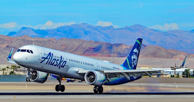 Airbus A321 (N928VA) - N928VA Alaska Airlines Airbus A321-253N s/n 8246 NEO - Las Vegas - McCarran International (LAS / KLAS)br /USA - Nevada,  April 5, 2019br /Photo: TDelCoro