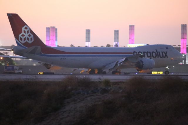 BOEING 747-8 (LX-VCN)