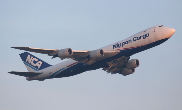 BOEING 747-8 (JA12KZ) - Urly morning lift-up