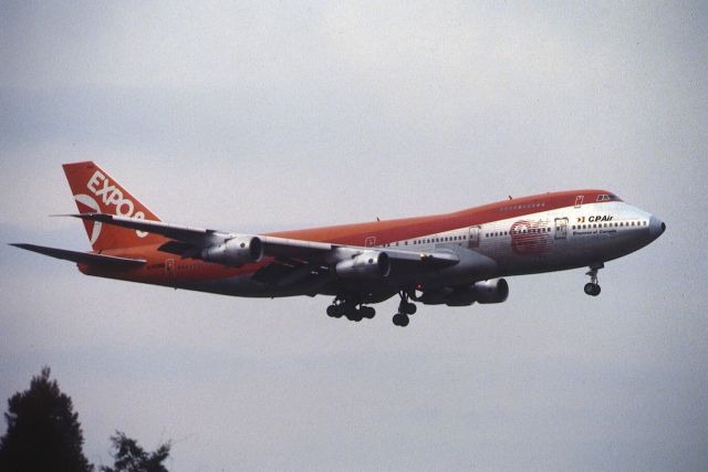 Boeing 747-200 (C-FCRD) - Final Approach to Narita Intl Airport Rwy16 on 1985/02/12 "Empress of Canada"