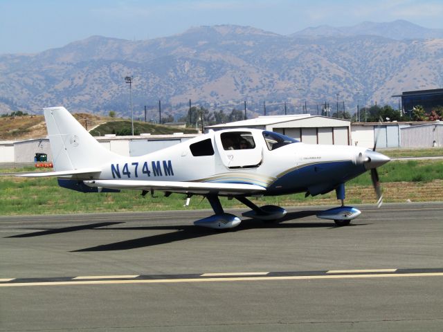 Cessna 400 (N474MM) - Taxiing to ramp