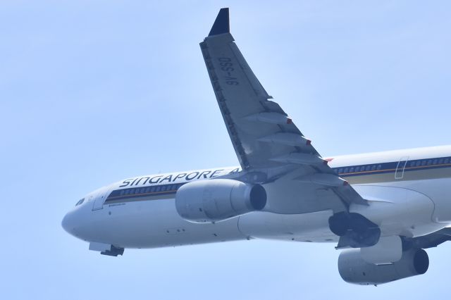 Airbus A330-300 (9V-SSD)
