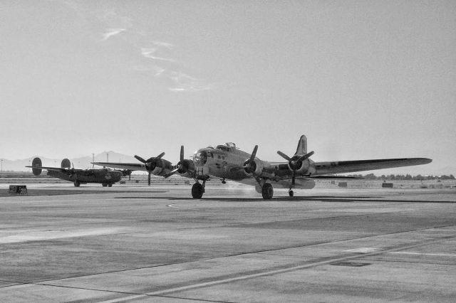 Boeing B-17 Flying Fortress —
