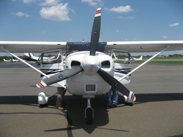 Cessna Skylane (N2365N)