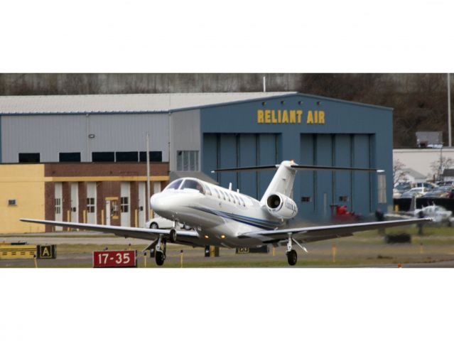 Cessna Citation CJ2+ (N971TB) - Take off runway 26.