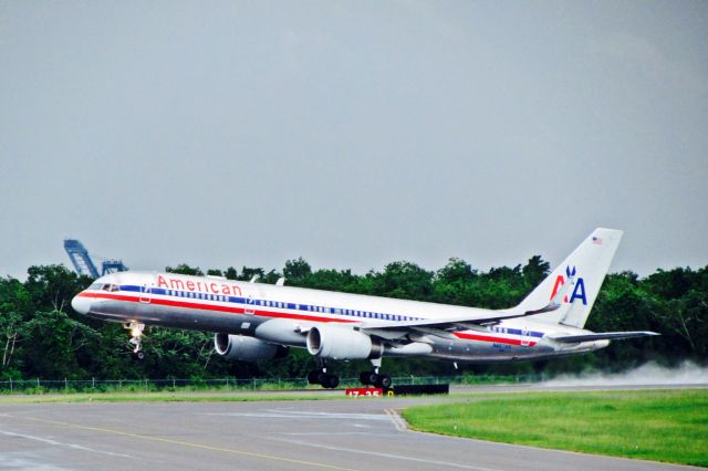 Boeing 757-200 (N687AA) - AMERICAN AIRLINES B752 ON TAKEOFF AT MDSD AIRPORT!