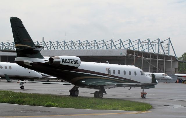 IAI Gulfstream G100 (N625BE)