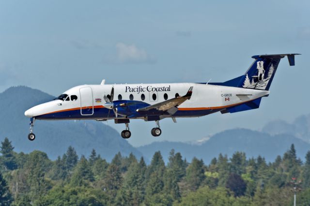 Beechcraft 1900 (C-GPCE)