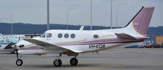 Beechcraft King Air 90 (VH-KQB)