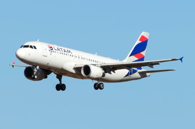 Airbus A320 (PR-MYQ)