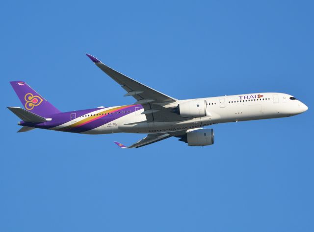 Airbus A350-900 (HS-THL)