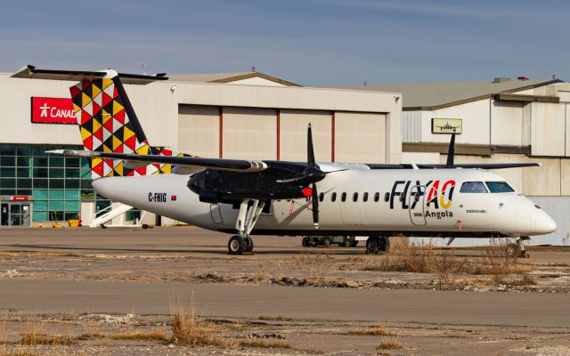 de Havilland Dash 8-300 (C-FHIG)