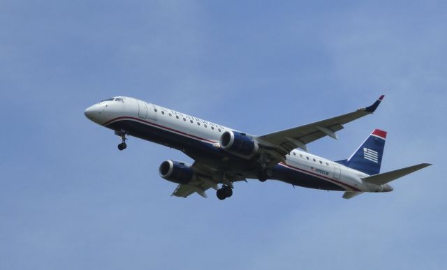 Embraer ERJ-190 (N956UW) - Shown here is an US Airways Embraer ERJ-190 a moment from landing in the Summer of 2016.