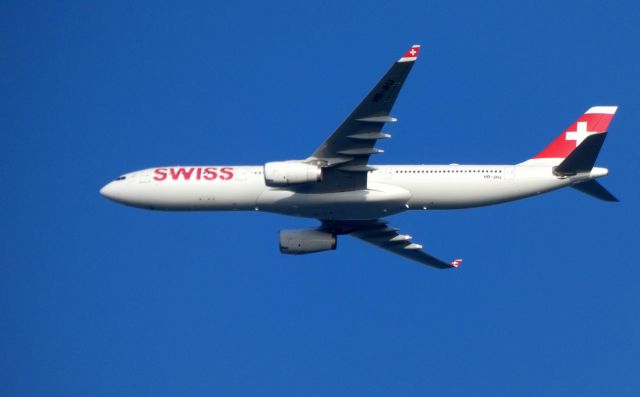Airbus A330-300 (HB-JHJ) - On approach is this Swiss Air Airbus A333-343 in the Autumn of 2018.