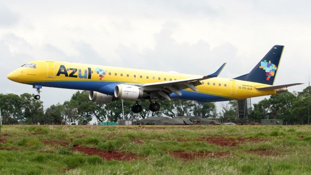 Embraer ERJ-190 (PR-AUA)