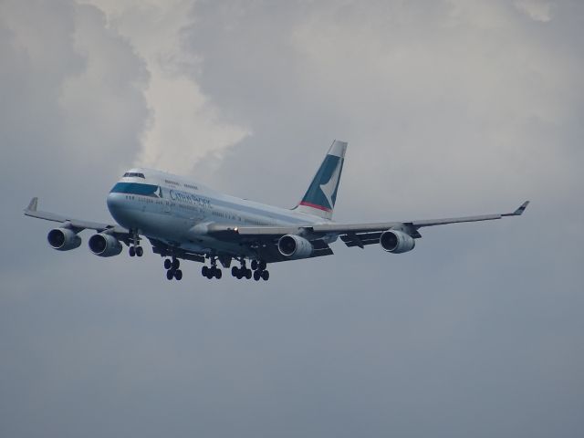 Boeing 747-400 (B-HUI)