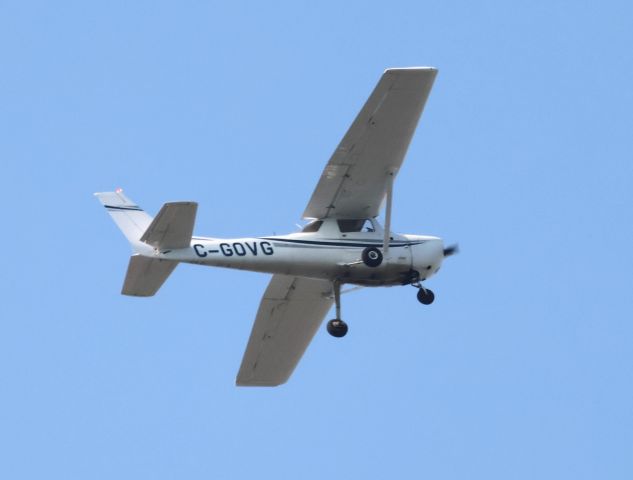 Cessna Commuter (C-GOVG) - C-GOVG Cessna Commuter 150-M Survolant la ville de Lavaltrie QC. le 22-09-2023 à 14:09