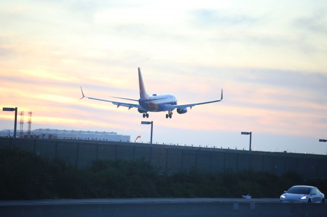 Boeing 737-700 (N260WN)