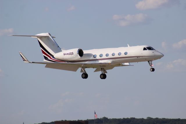 Gulfstream Aerospace Gulfstream IV (N440QS)