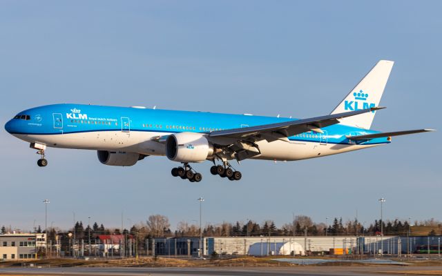 Boeing 777-200 (PH-BQC)