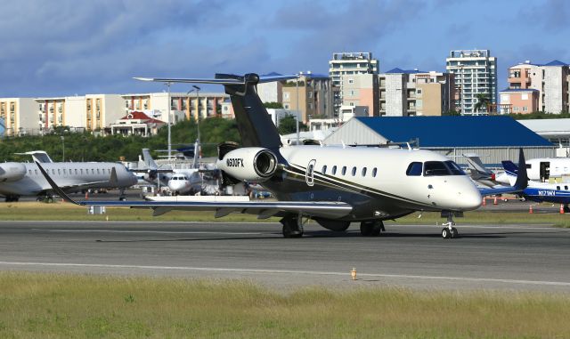 Embraer Legacy 550 (N600FX)