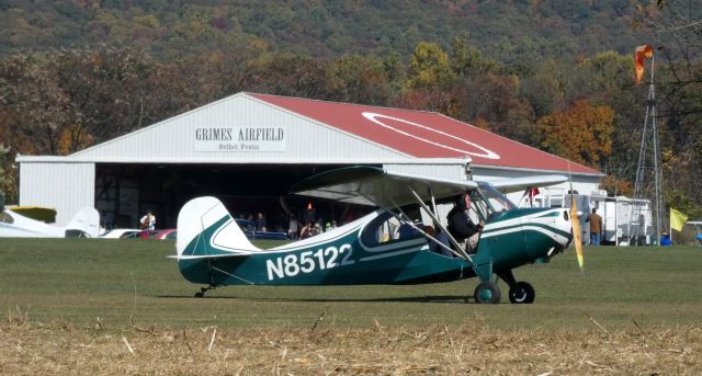 CHAMPION Tri-Traveler (N85122) - Taxiing for a Pumpkin drop is this 1946 Aeronca 7AC Champion Tri-Traveler in the Autumn of 2022.