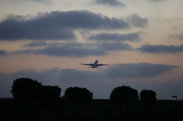 Boeing 777-200 (F-GSPH)