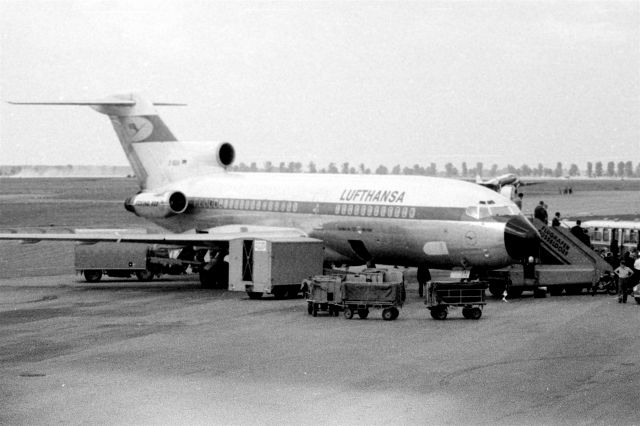 Boeing 727-100 (D-ABIN) - 1966 at Düsseldorf (EDDL)