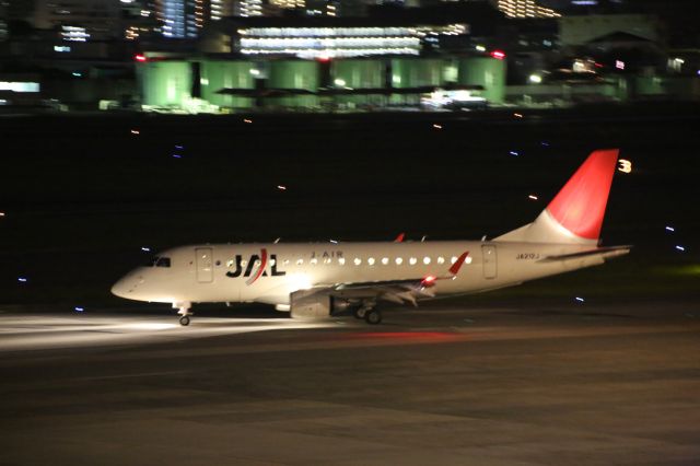 Embraer 170/175 (JA212J)