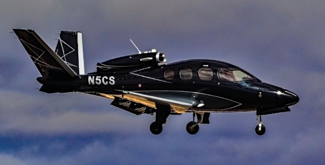Cirrus Vision SF50 (N5CS) - N5CS Cirrus G2+ Vision Jet s/n 0590 - North Las Vegas Airport KVGTbr /Photo: TDelCorobr /March 12, 2025