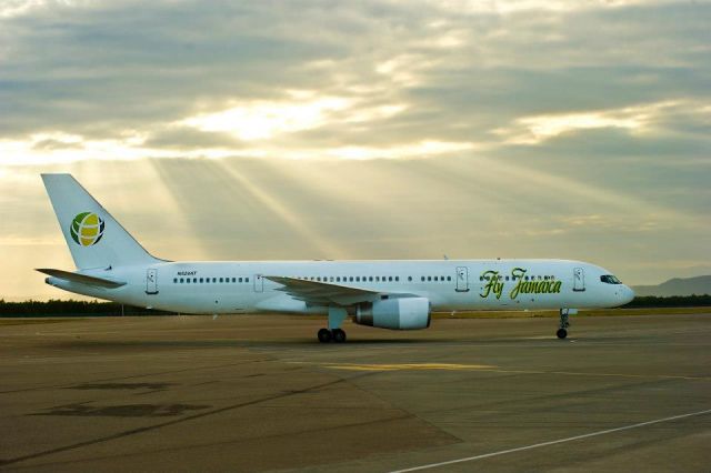 Boeing 757-200 (N524AT) - Fly Jamaica Inaugural Flight into Kingston