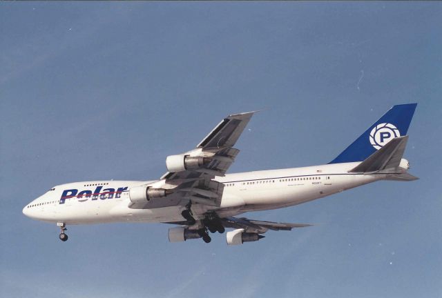 BOEING 747-100 (N924FT)