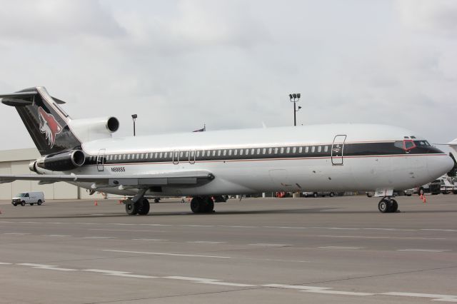 BOEING 727-200 (N698SS)