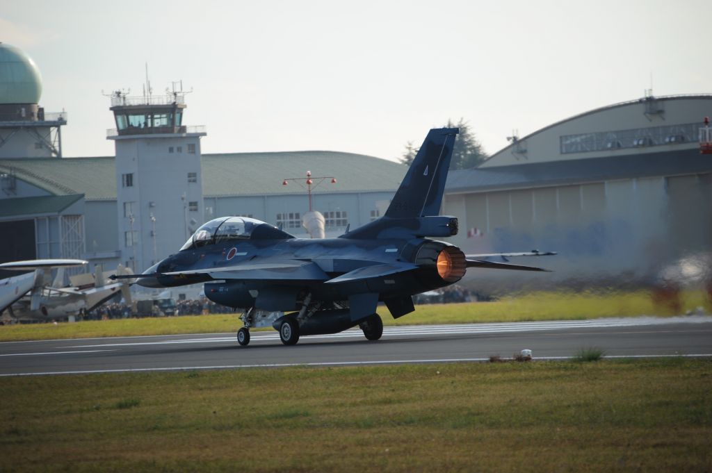 Mitsubishi F-2 (23-8111) - 3.Nov.2018