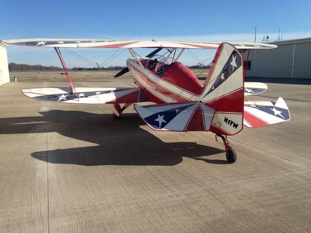 EAA Biplane (N1YW) - Ready And Waitiing