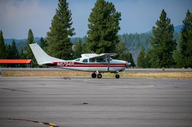 Cessna Centurion (N6794R)