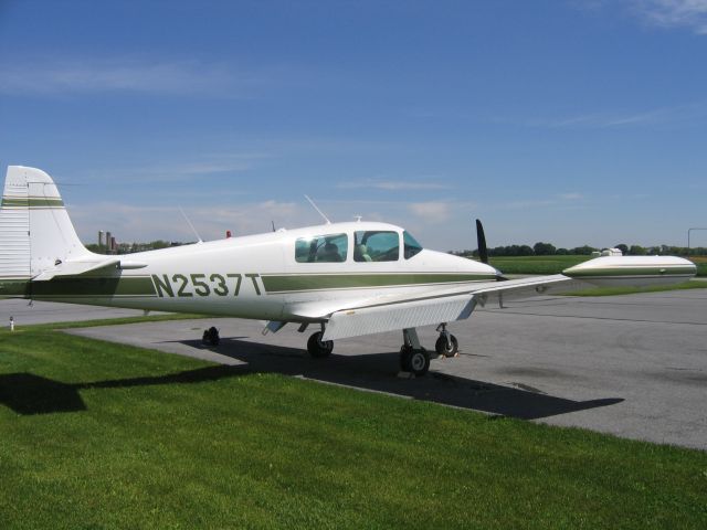 North American Navion (N2537T)