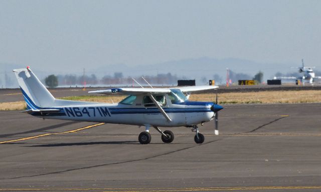 Cessna 152 (N6471M)