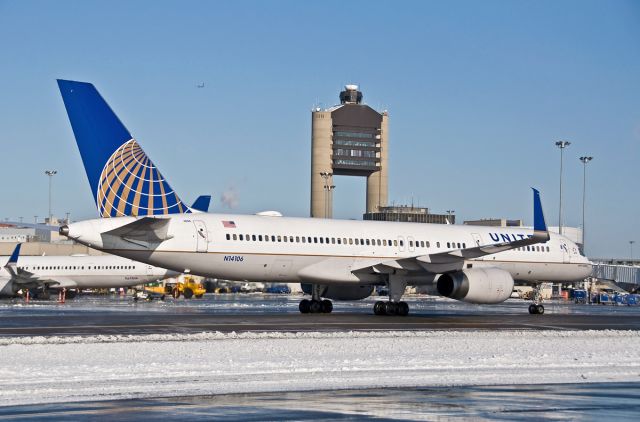 Boeing 757-200 (N14106)