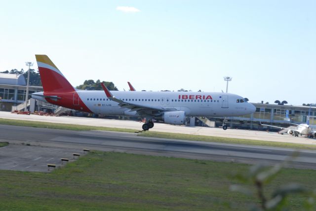 Airbus A319 (EC-LXQ) - EC-LXQ Landing At LEVX From LEMD, With Two Good Friends Onboard After HoneyMoon. 20-09-2021