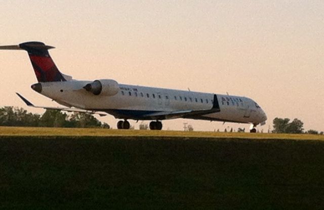 Canadair Regional Jet CRJ-900 (N292PQ)