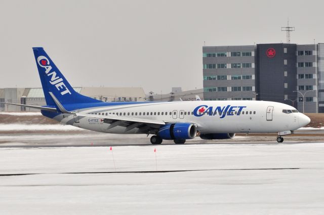 Boeing 737-800 (C-FTCZ)