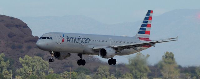 Airbus A321 (N191UW) - phoenix sky harbor 14OCT19