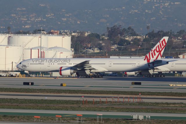 BOEING 777-300ER (VH-VPE)