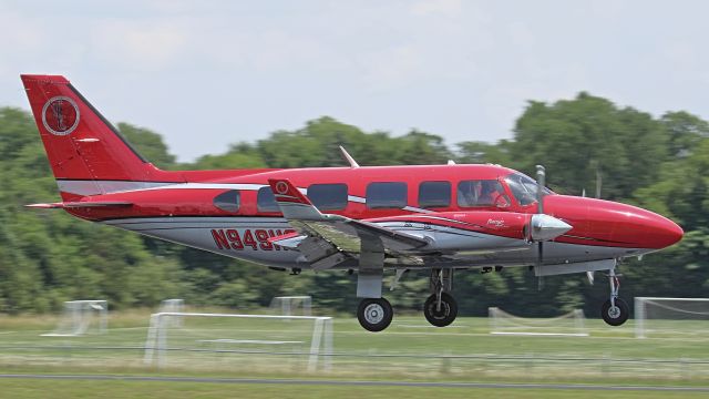 Piper Navajo (N949HC)