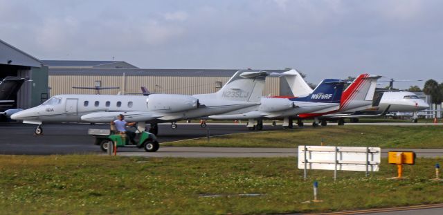 Learjet 35 (N235LJ)
