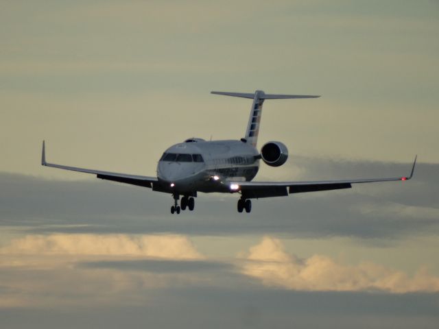 Canadair Regional Jet CRJ-200 (N405AW)