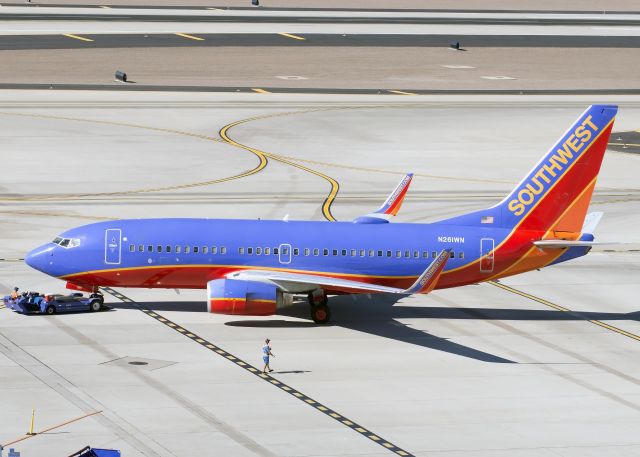 Boeing 737-700 (N261WN)